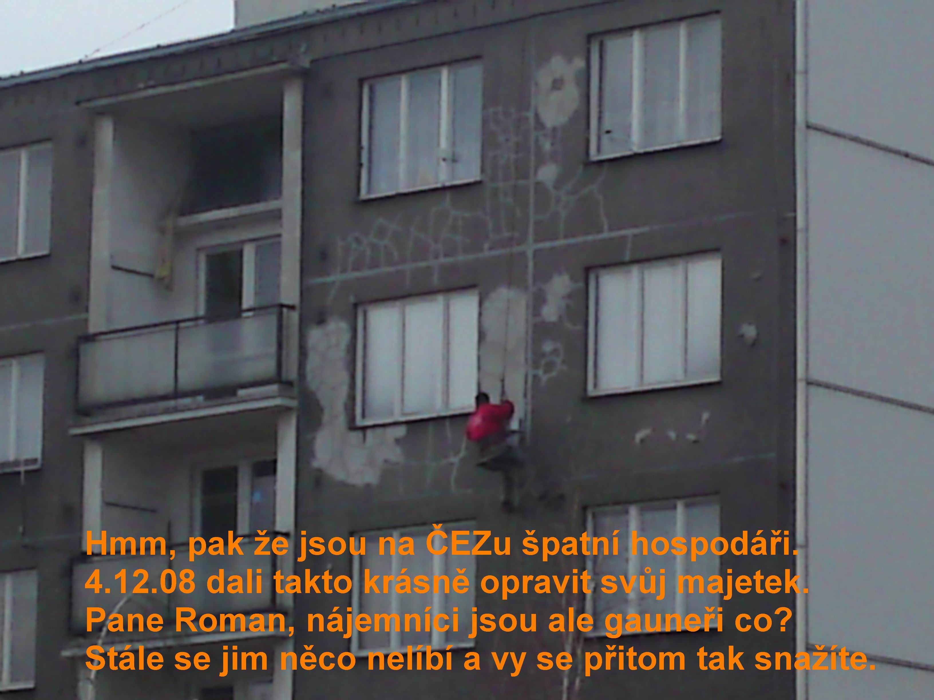 ČEZ- horolezci opravují 4.12.08. v Kadani